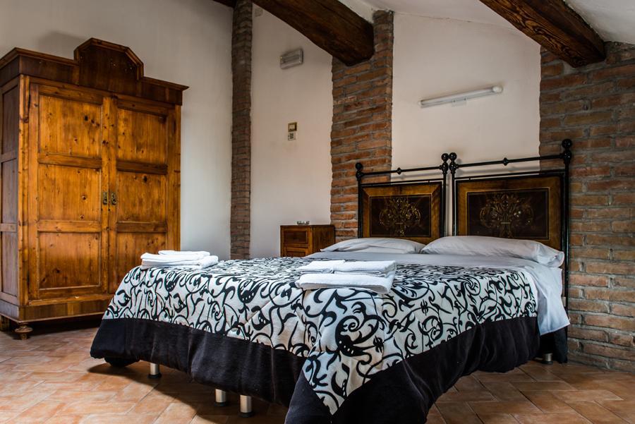 Corte Galvana Cento  Rum bild